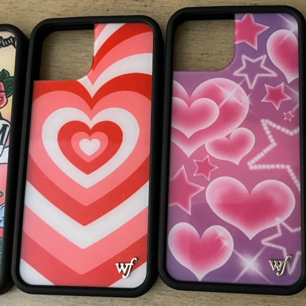 2 Wildflower cases iphone 13